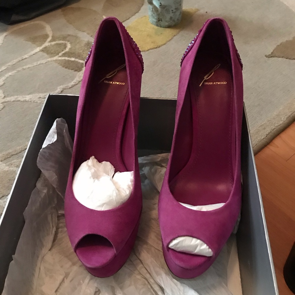 Ladies shoes size 9